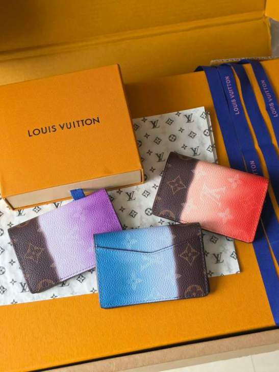 Picture of Louis Vuitton Wallets _SKUfw231078232fw